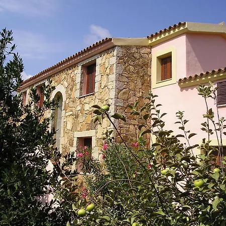 Aparthotel Domenique 3*