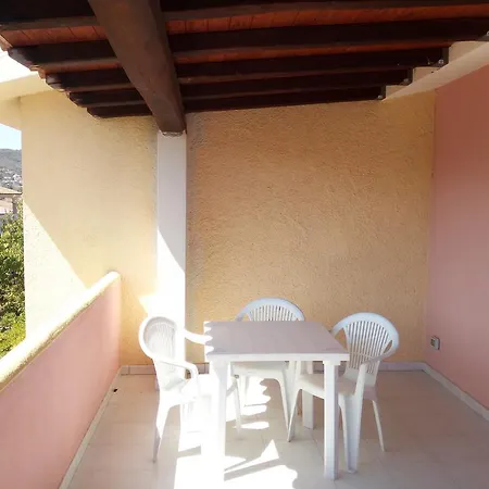 Aparthotel Domenique 3*