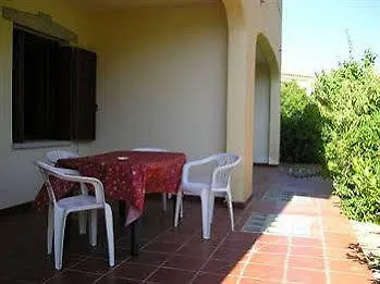 Domenique Aparthotel 3*